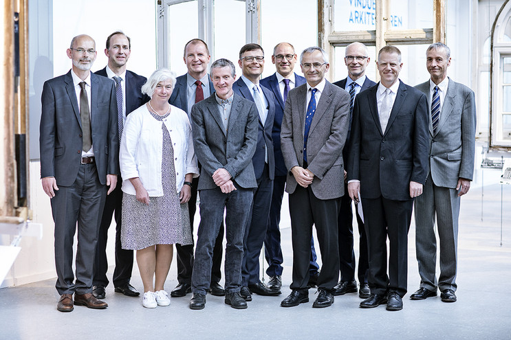 From left: Jens-Christian Svenning, N. Asger Mortensen, Dorthe Dahl-Jensen, Ole Sigmund, Donald E. Canfield, Jens Kann-Rasmussen, Chair, VILLUM FONDEN, Bjørk Hammer, Frede Blaabjerg, Per Halkjær Nielsen, Mikkel Thorup, Jeppe Dyre. Jens Hjorth is not in the picture. Photo: Simon Knudsen